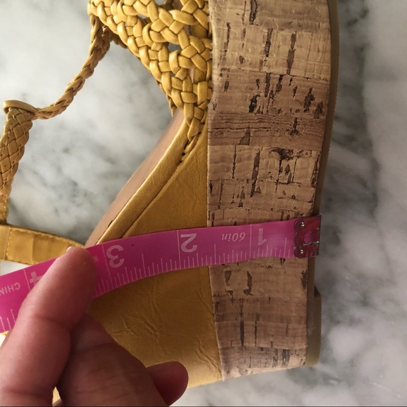 Madden Girl mustard wedges - Picture 7 of 11